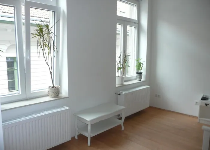 Modern City Center Location: Party, Sightsee, Rest Apartmán